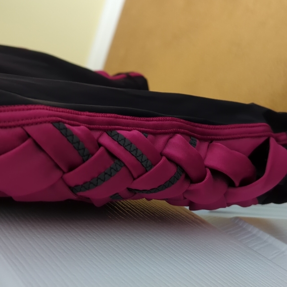 Lululemon leggings - Picture 2 of 5